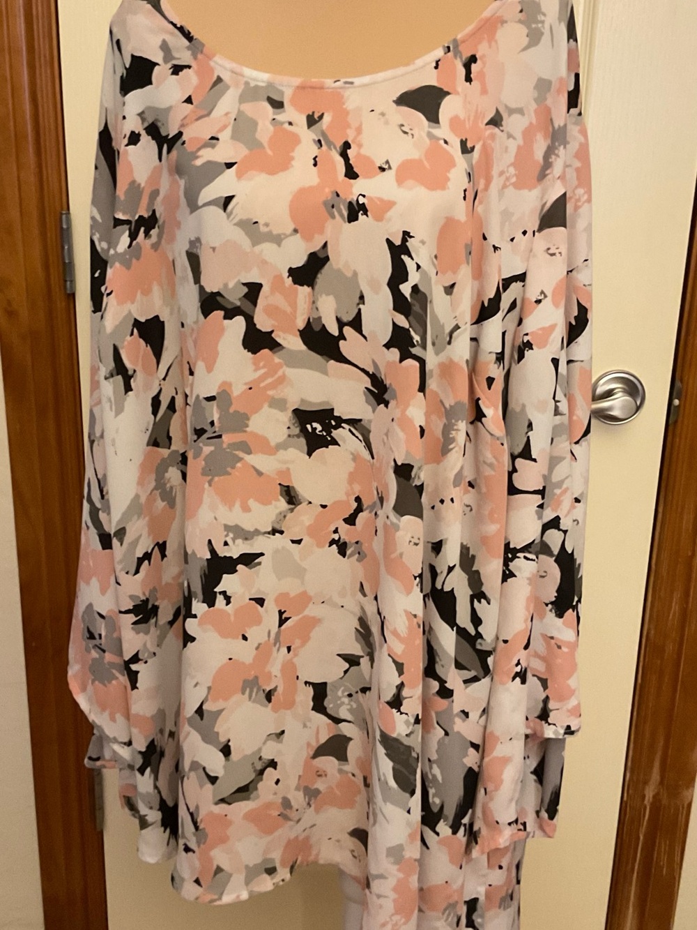Catherines Black Label Art to Wear Floral Print Breezy Georgette Blouse 3X 26/28